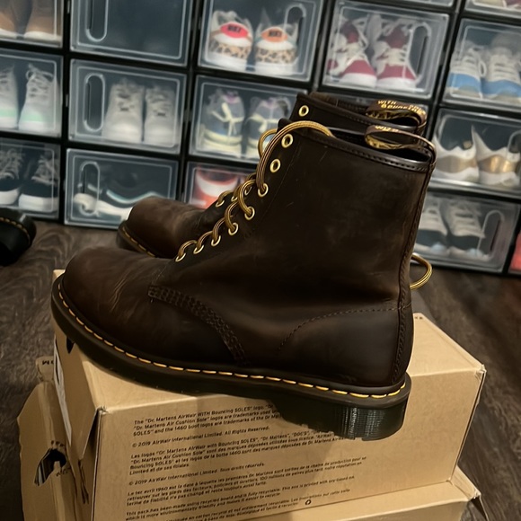 Brown 1460 men’s dr. Martens multiple sizes - Picture 2 of 5